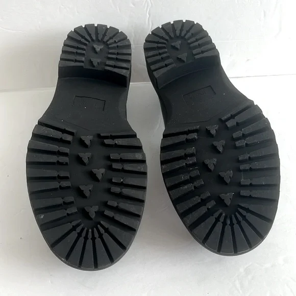 TORRID Shoes Women’s Chunky Lug Loafers Chunky Block Heel Shoes Size 10.5WW New - Picture 8 of 8